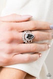 Elegantly Cosmopolitan (2131)