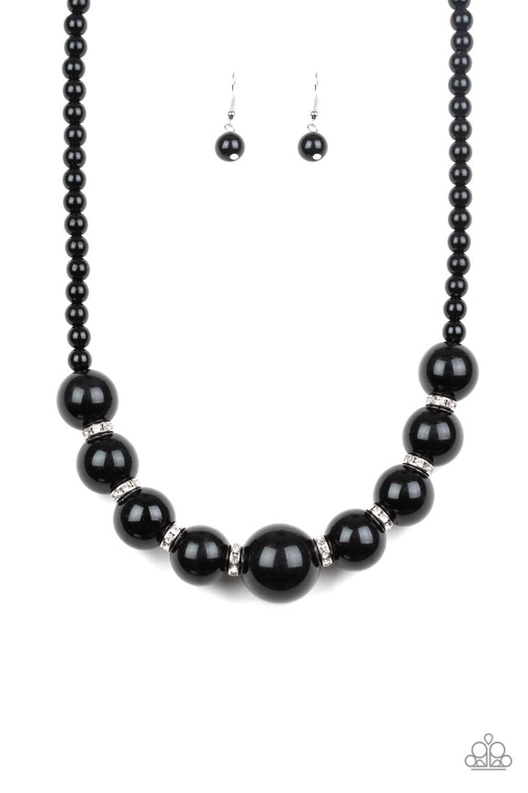 SoHo Socialite (3725)